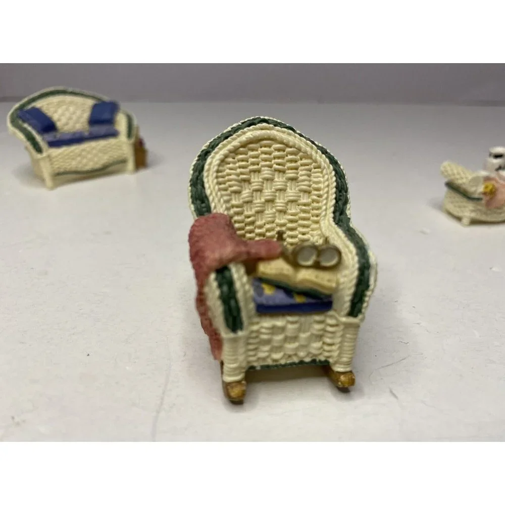 Avon Collectibles Victorian Memories Miniature Doll Furniture Wicker Porch 3pc